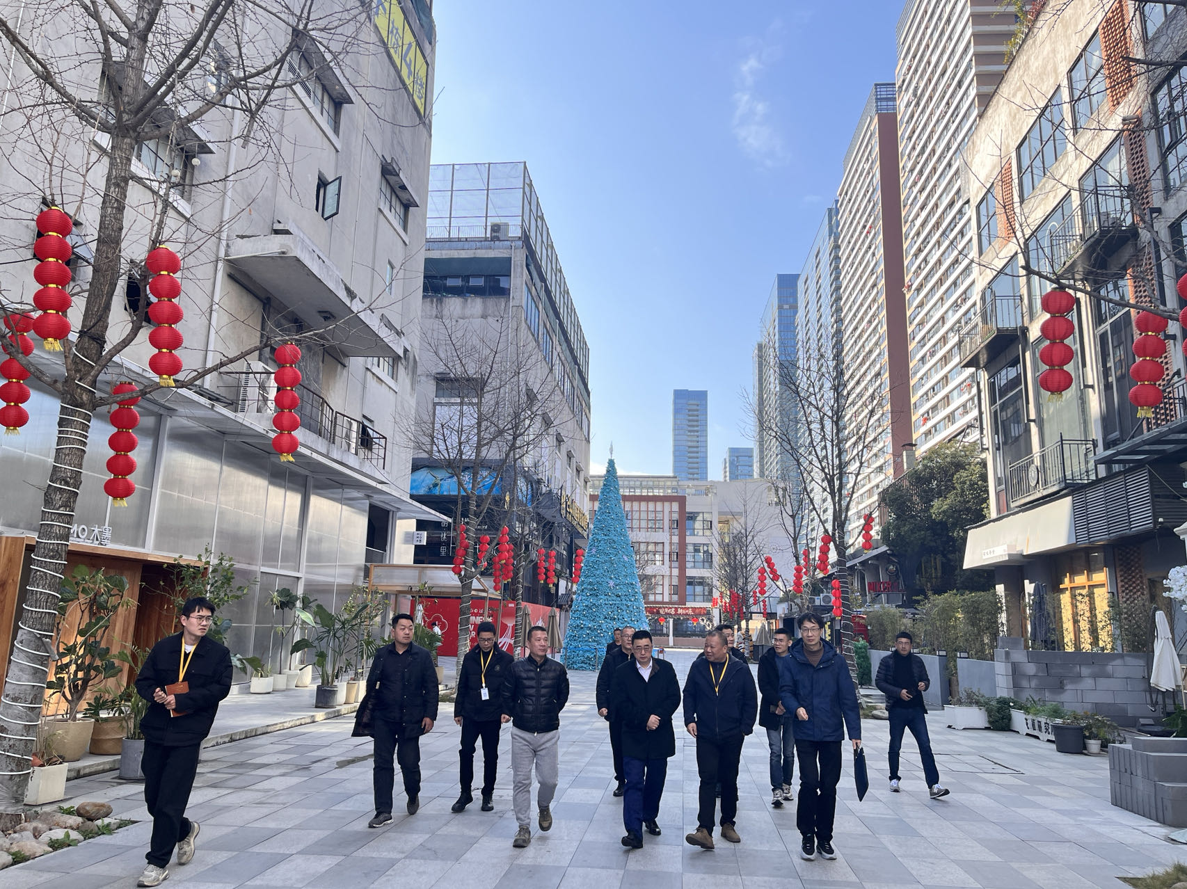 市国资委党委书记、主任包光许赴面粉公司所属米房物业督导检查节前安全生产工作
